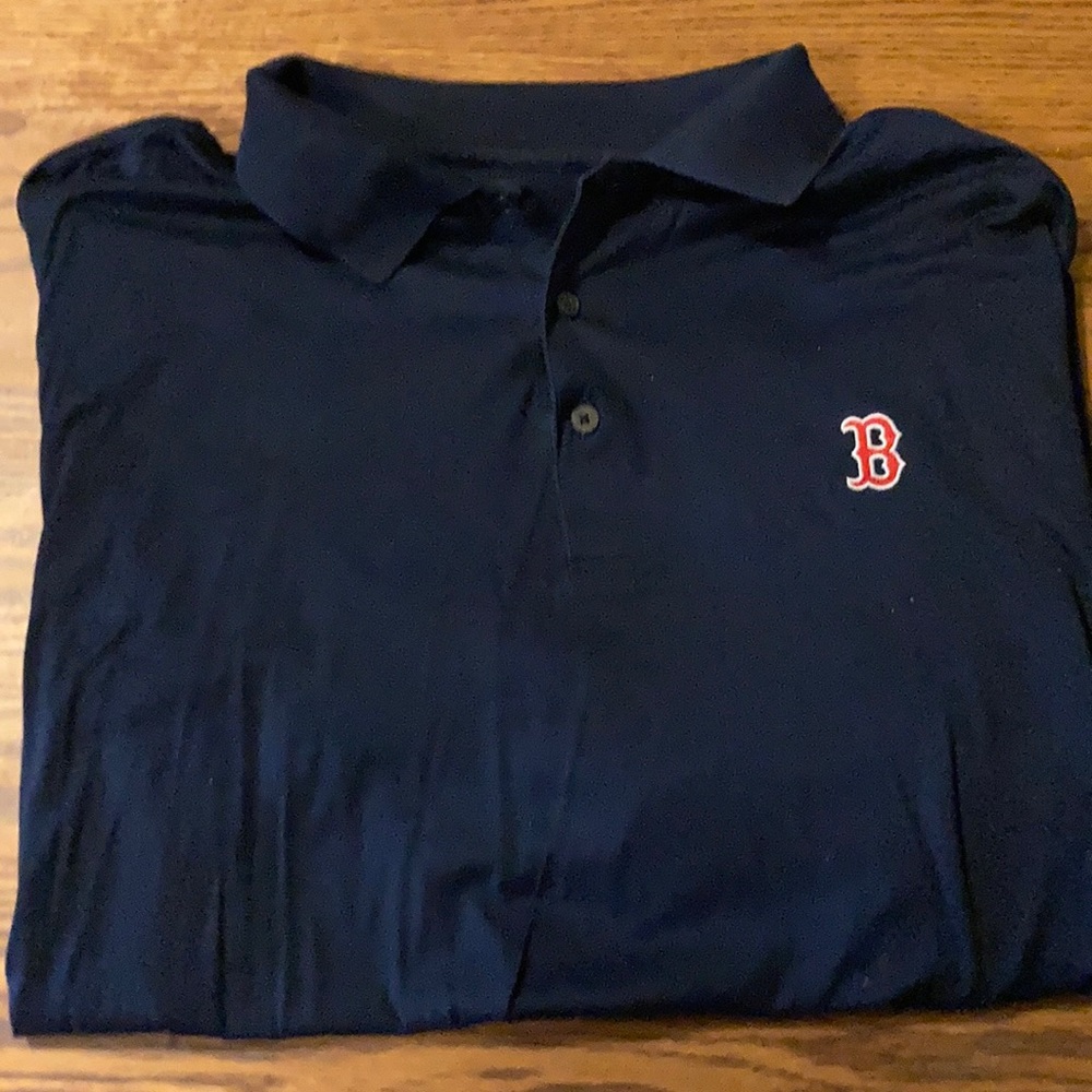 Boston Red Sox’s golf shirt. Men’s L. Navy blue.